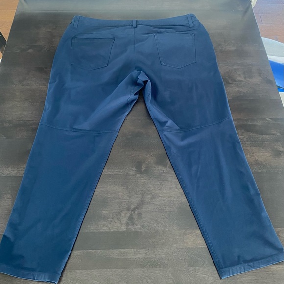 lululemon ABC classic fit pant 28” - Picture 2 of 3